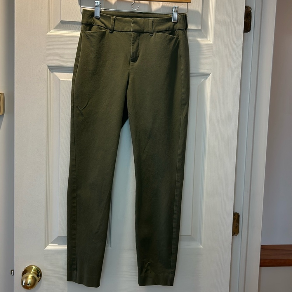 Old Navy High Rise Pixie Pants